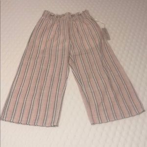 Iris pink and white Capri pants